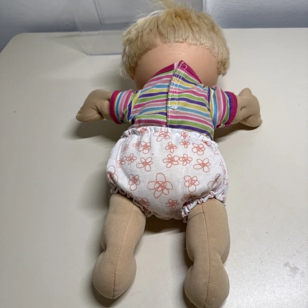 Cabbage Patch Kids Doll JAKKS 2012 Blonde Hair Brown eyes Original Sweater 1978